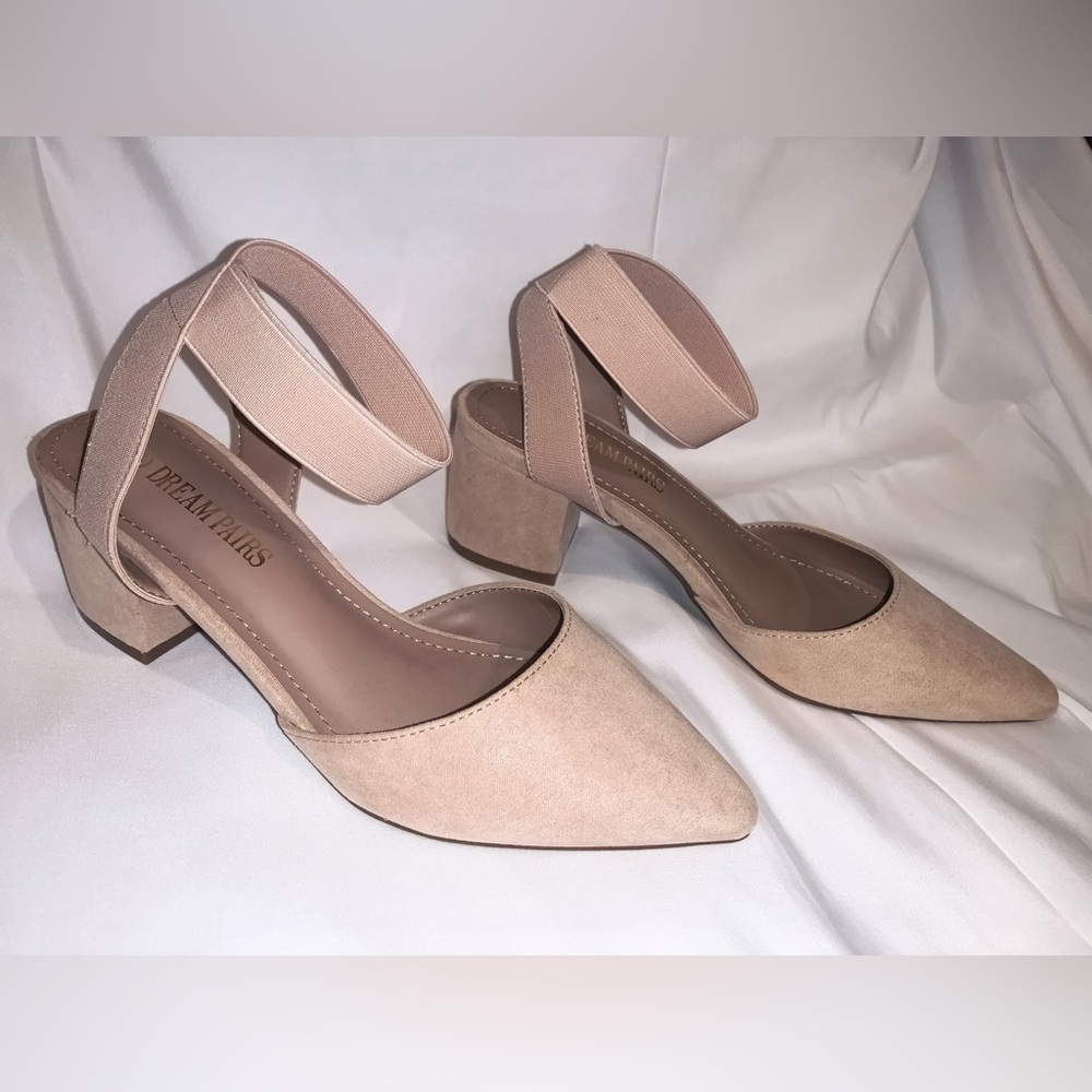 Dream Pairs - NIB - Nicholes - Tan - Size 7